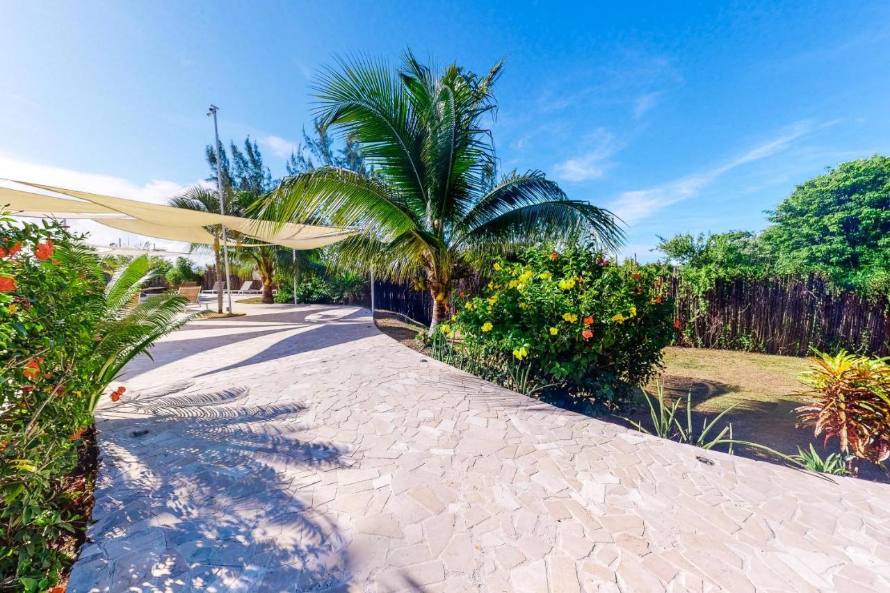 Dolphin @ Swan Villas Maya Beach Екстериор снимка
