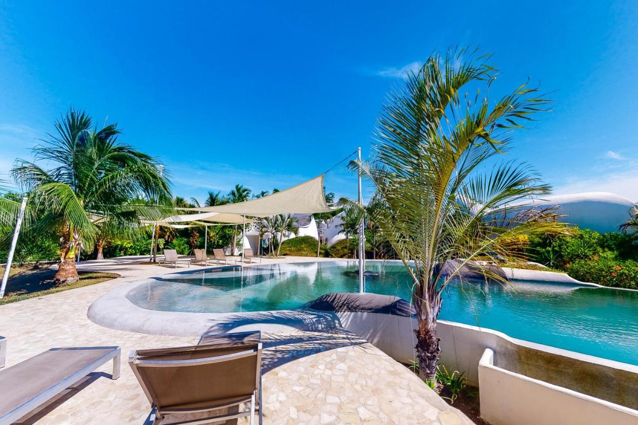 Dolphin @ Swan Villas Maya Beach Екстериор снимка